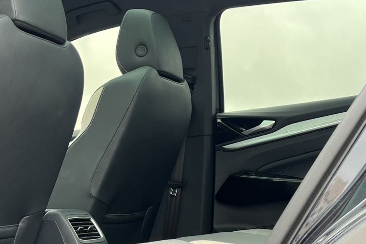 Used Volkswagen ID.4 CROZZ 2022 Pure Edition Limited Edition Interior 5
