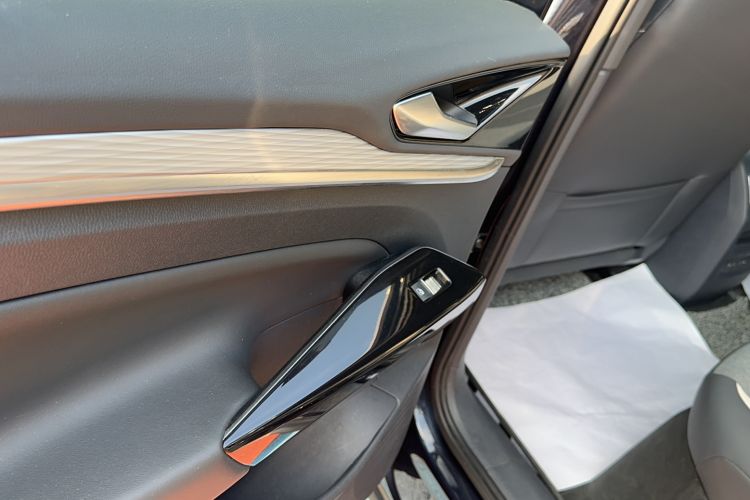 Used Volkswagen ID.4 CROZZ 2022 Pure Edition Limited Edition Interior 6