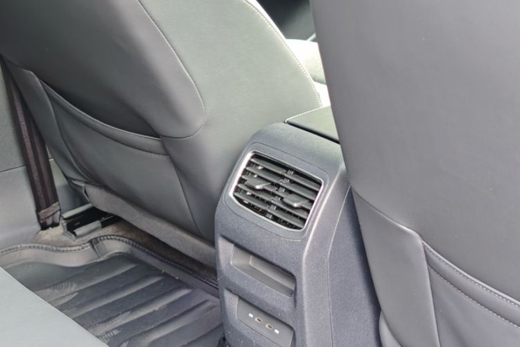 Used Volkswagen ID.4 CROZZ 2022 Standard Range PURE Edition Interior 9