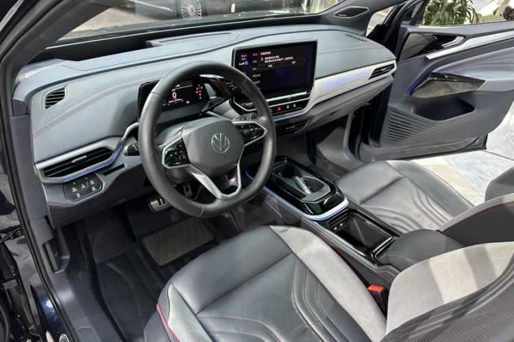 Used Volkswagen ID.4 CROZZ 2022 High-Performance PRIME Edition Interior 9