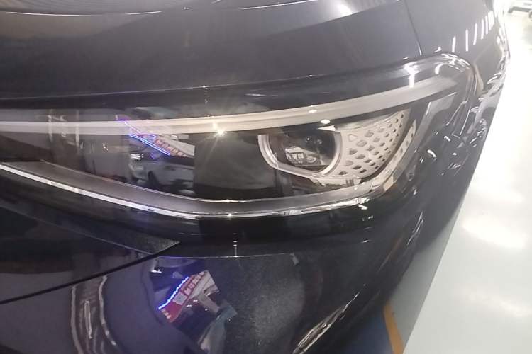 Used Volkswagen ID.4 CROZZ 2022 Long-Range PURE+ Edition Left Front Headlight