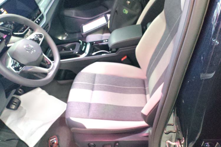 Used Volkswagen ID.4 CROZZ 2022 Pure Edition Limited Edition Left Front Seat