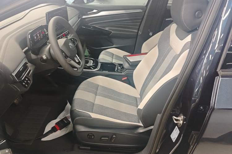 Used Volkswagen ID.4 CROZZ 2022 Pure Edition Limited Edition Left Front Seat