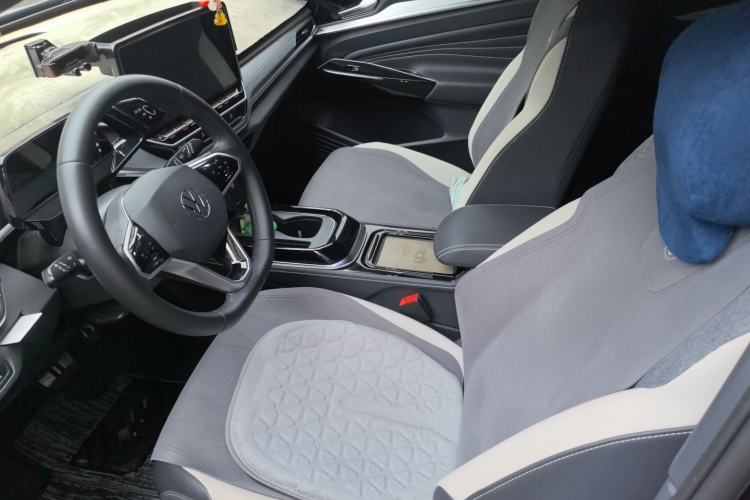 Used Volkswagen ID.4 CROZZ 2022 Long-Range PURE+ Edition Left Front Seat