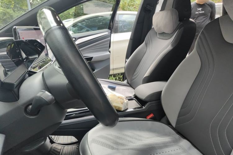 Used Volkswagen ID.4 CROZZ 2022 Long-Range Lite PRO Edition Left Front Seat