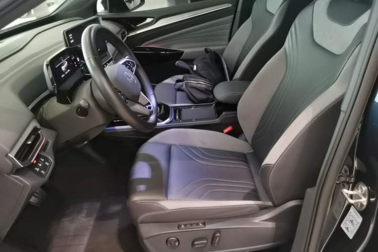Used Volkswagen ID.4 CROZZ 2022 Long-Range Lite PRO Edition Left Front Seat