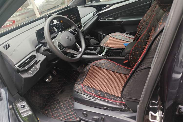 Used Volkswagen ID.4 CROZZ 2022 Long-Range PURE+ Edition Left Front Seat