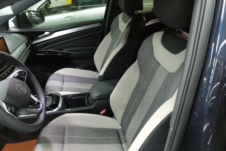 Used Volkswagen ID.4 CROZZ 2022 Long-Range PURE+ Edition Left Front Seat