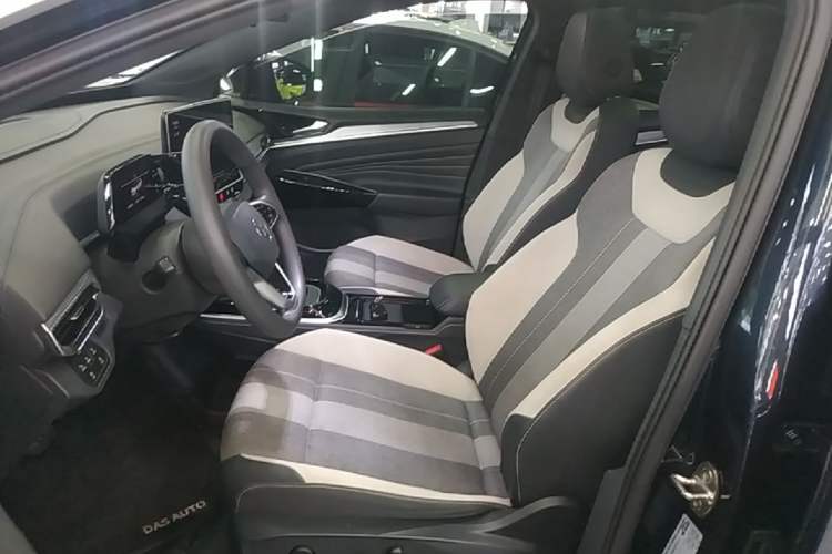 Used Volkswagen ID.4 CROZZ 2022 Pure Edition Limited Edition Left Front Seat