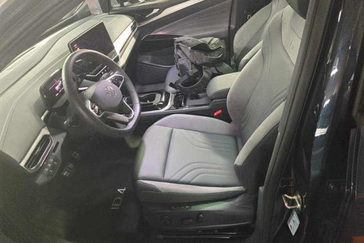 Used Volkswagen ID.4 CROZZ 2022 Long-Range Lite PRO Edition Left Front Seat