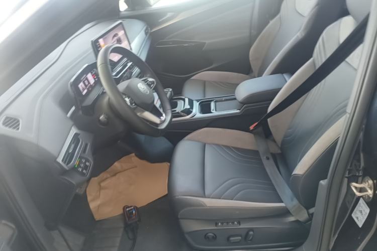 Used Volkswagen ID.4 CROZZ 2022 Long-Range Lite PRO Edition Left Front Seat