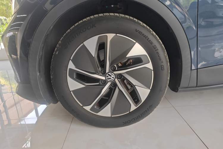 Used Volkswagen ID.4 CROZZ 2022 Pure Edition Limited Edition Left Front Wheel Hub