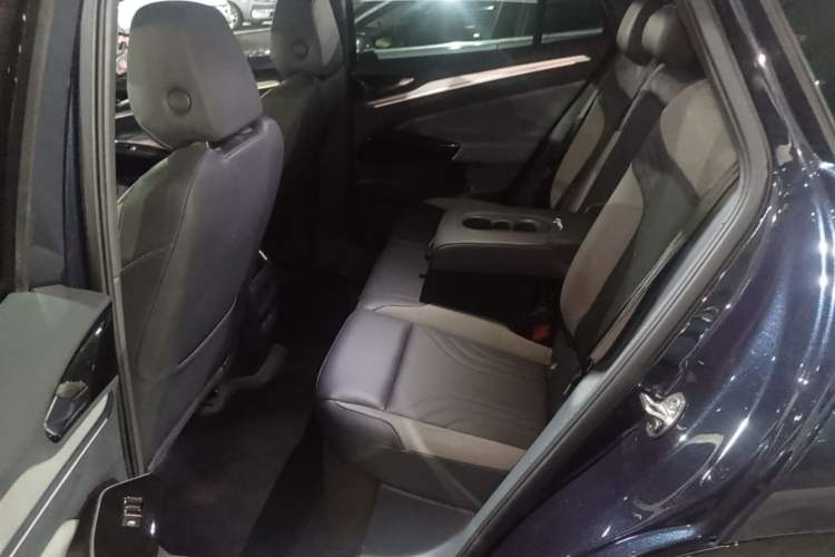 Used Volkswagen ID.4 CROZZ 2022 Long-Range PRO Edition Left Rear Seat
