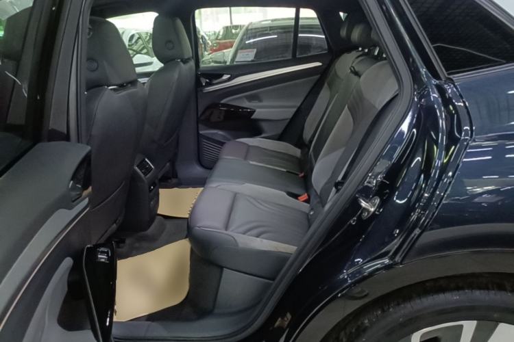Used Volkswagen ID.4 CROZZ 2022 High-Performance PRIME Edition Left Rear Seat