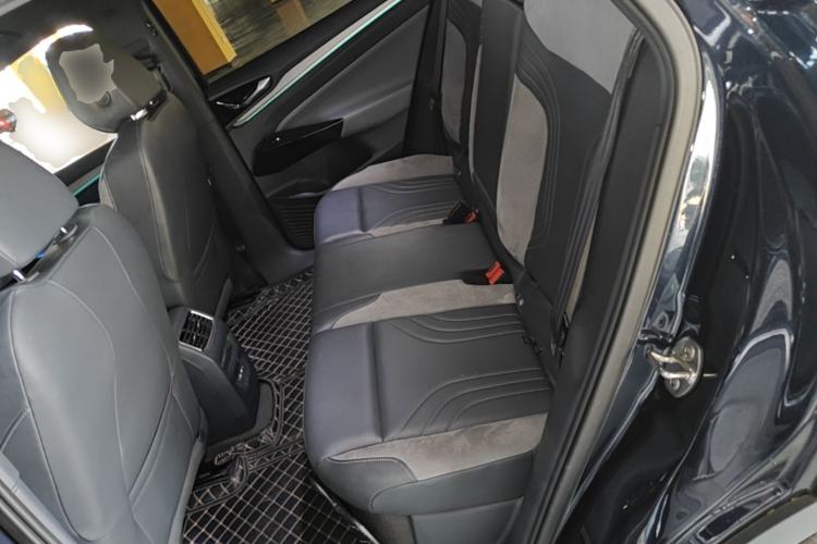 Used Volkswagen ID.4 CROZZ 2022 Long-Range PRO Edition Left Rear Seat