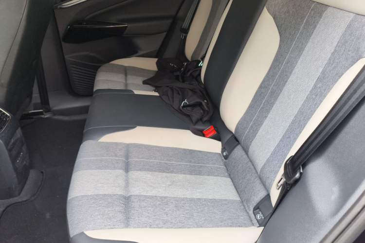 Used Volkswagen ID.4 CROZZ 2022 Pure Edition Limited Edition Left Rear Seat