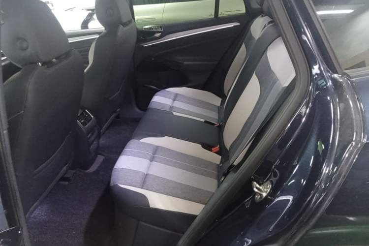 Used Volkswagen ID.4 CROZZ 2022 Standard Range PURE Edition Left Rear Seat