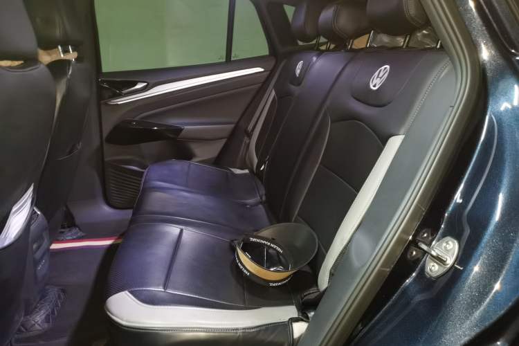 Used Volkswagen ID.4 CROZZ 2022 Pure Edition Limited Edition Left Rear Seat