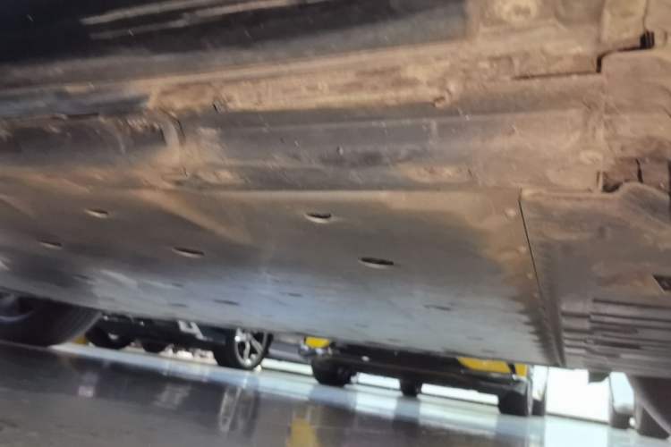 Used Volkswagen ID.4 CROZZ 2022 Long-Range Lite PRO Edition Left Side Sill