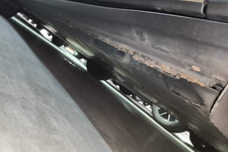 Used Volkswagen ID.4 CROZZ 2022 Pure Edition Limited Edition Left Side Sill