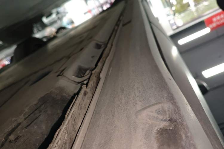 Used Volkswagen ID.4 CROZZ 2022 Pure Edition Limited Edition Left Side Sill
