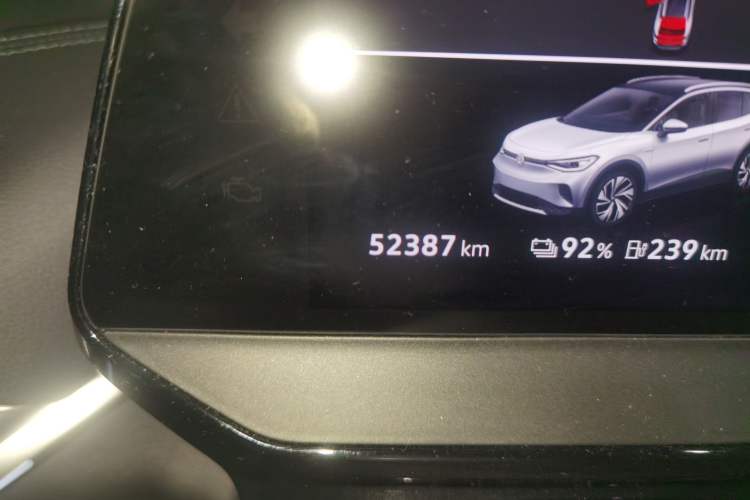 Used Volkswagen ID.4 CROZZ 2022 Pure Edition Limited Edition Odometer Close Up