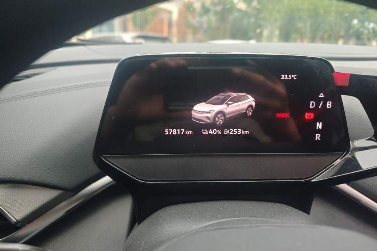 Used Volkswagen ID.4 CROZZ 2022 Long-Range PRO Edition Odometer Close Up