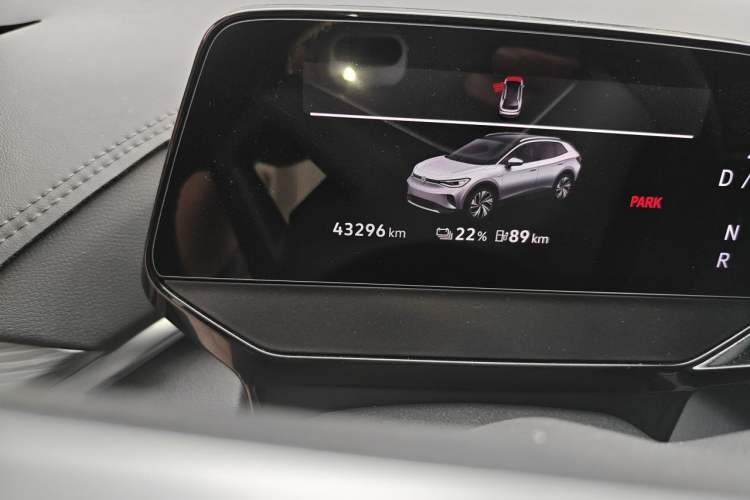 Used Volkswagen ID.4 CROZZ 2022 Pure Edition Limited Edition Odometer Close Up
