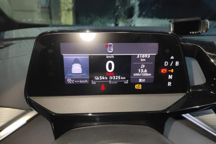Used Volkswagen ID.4 CROZZ 2022 Long-Range PURE+ Edition Odometer Close Up