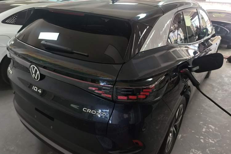 Used Volkswagen ID.4 CROZZ 2022 Pure Edition Limited Edition Rear Right 45 Deg