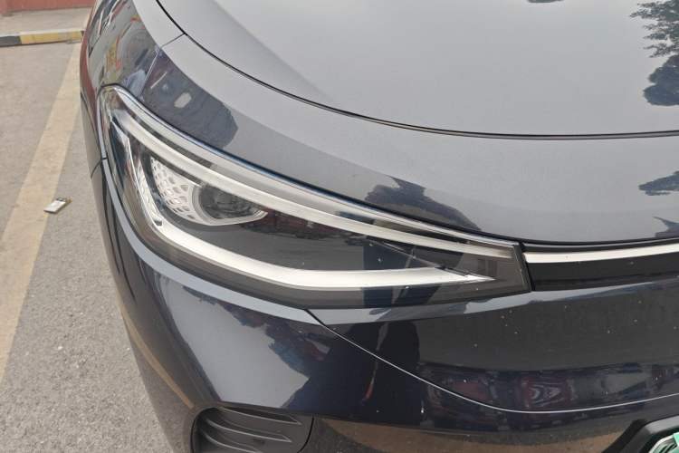 Used Volkswagen ID.4 CROZZ 2022 Long-Range PURE+ Edition Right Front Headlight