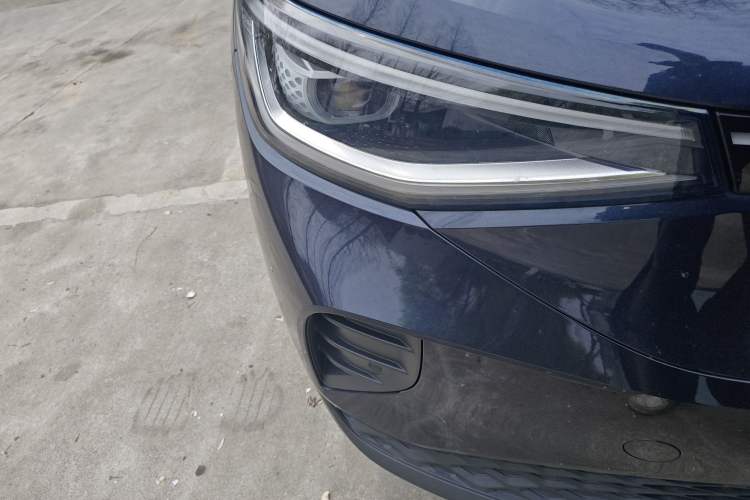 Used Volkswagen ID.4 CROZZ 2022 Long-Range Lite PRO Edition Right Front Headlight