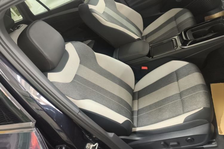 Used Volkswagen ID.4 CROZZ 2022 Pure Edition Limited Edition Right Front Seat