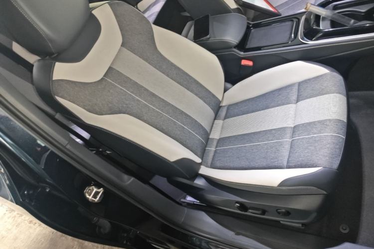 Used Volkswagen ID.4 CROZZ 2022 Pure Edition Limited Edition Right Front Seat