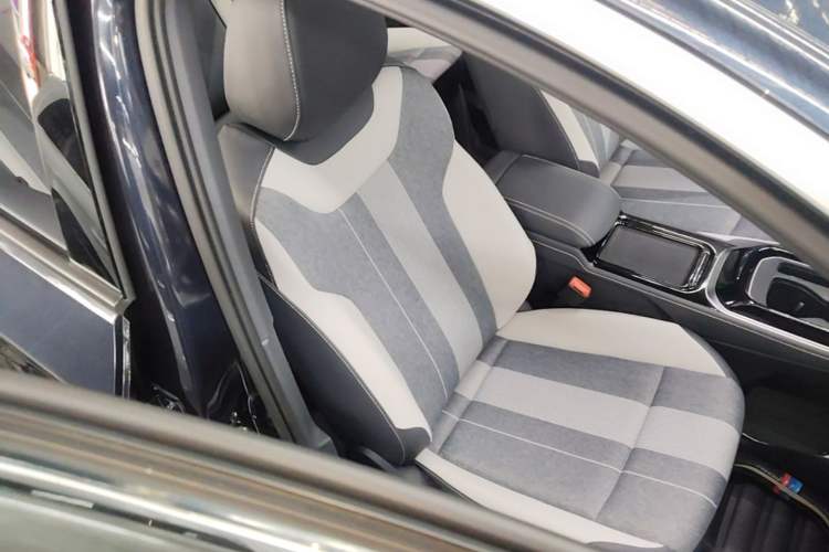 Used Volkswagen ID.4 CROZZ 2022 Pure Edition Limited Edition Right Front Seat