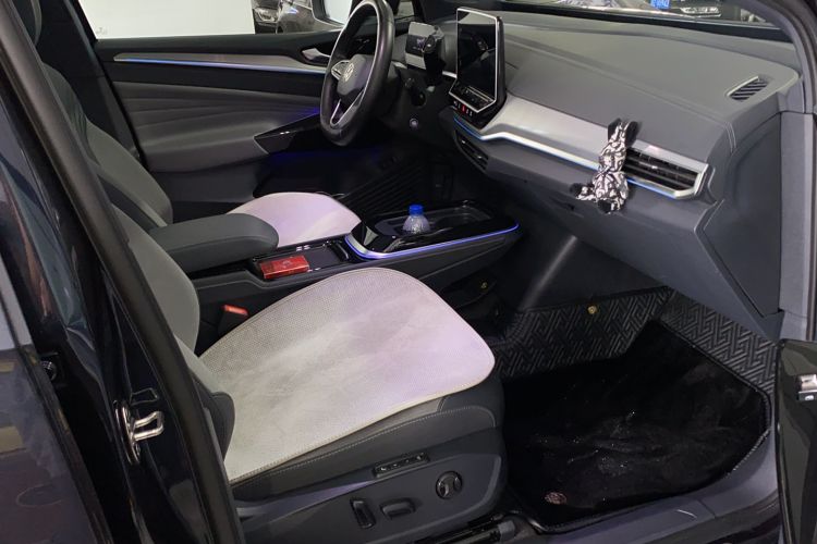 Used Volkswagen ID.4 CROZZ 2022 Long-Range Lite PRO Edition Right Front Seat