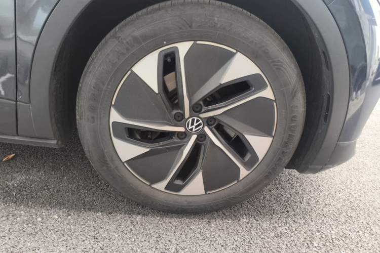 Used Volkswagen ID.4 CROZZ 2022 Pure Edition Limited Edition Right Front Wheel Hub