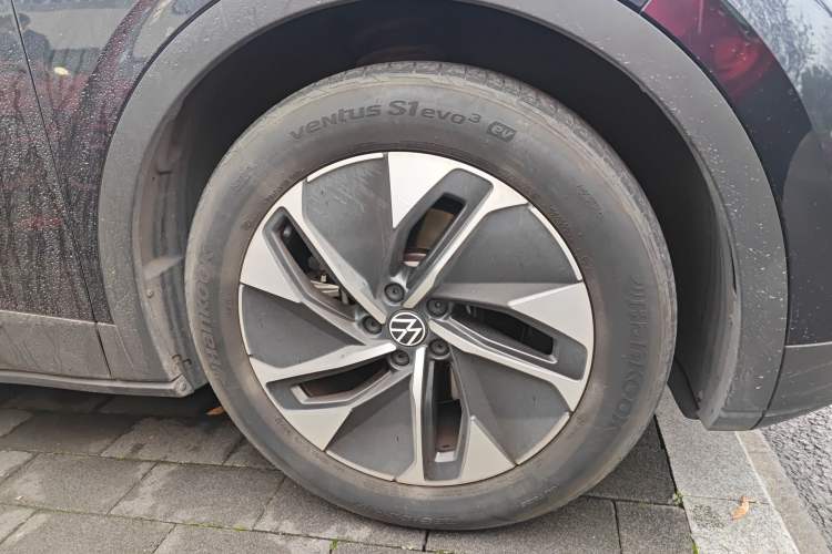 Used Volkswagen ID.4 CROZZ 2022 Pure Edition Limited Edition Right Front Wheel Hub
