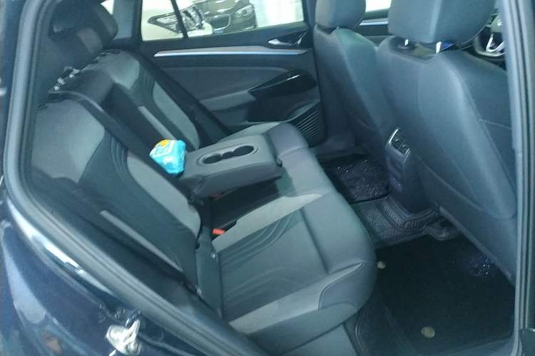 Used Volkswagen ID.4 CROZZ 2022 Long-Range Lite PRO Edition Right Rear Seat