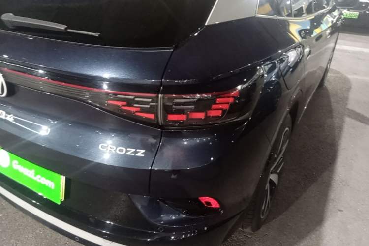 Used Volkswagen ID.4 CROZZ 2022 Long-Range PRO Edition Right Rear Taillight