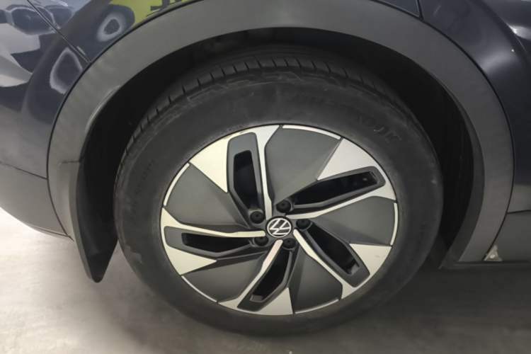 Used Volkswagen ID.4 CROZZ 2022 Pure Edition Limited Edition Right Rear Wheel Hub