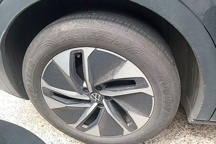 Used Volkswagen ID.4 CROZZ 2022 Pure Edition Limited Edition Right Rear Wheel Hub