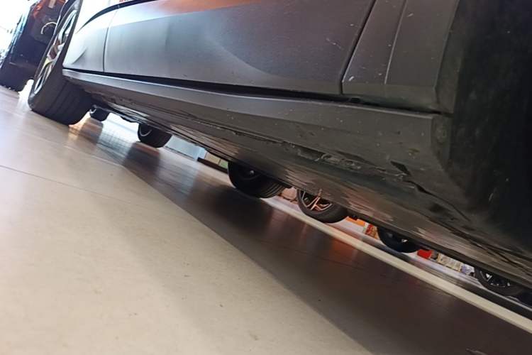 Used Volkswagen ID.4 CROZZ 2022 Pure Edition Limited Edition Right Side Sill