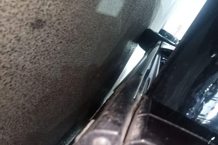 Used Volkswagen ID.4 CROZZ 2022 Long-Range PRO Edition Right Side Sill