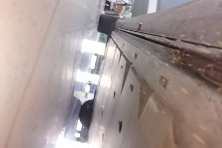 Used Volkswagen ID.4 CROZZ 2022 Long-Range Lite PRO Edition Right Side Sill