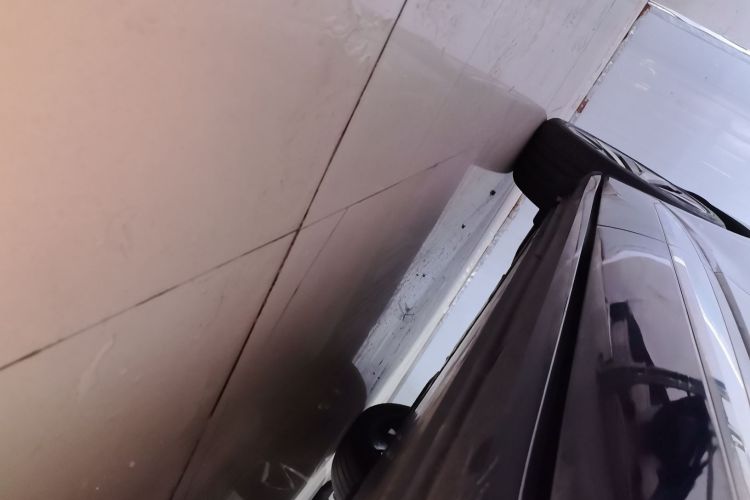 Used Volkswagen ID.4 CROZZ 2022 Long-Range PRO Edition Right Side Sill