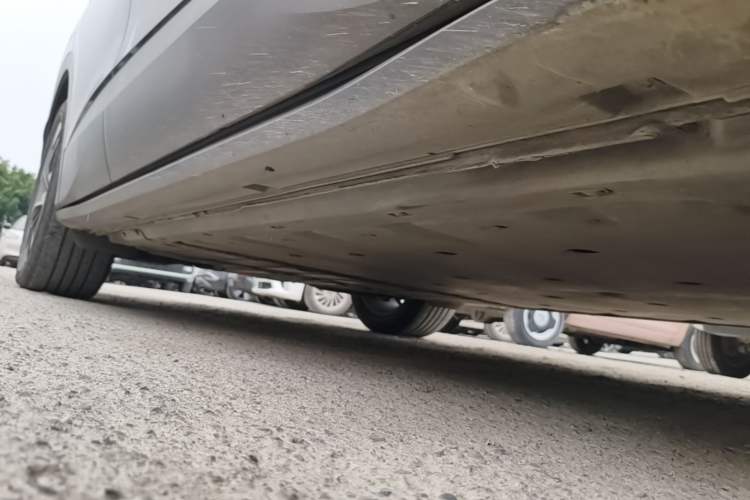 Used Volkswagen ID.4 CROZZ 2022 Pure Edition Limited Edition Right Side Sill