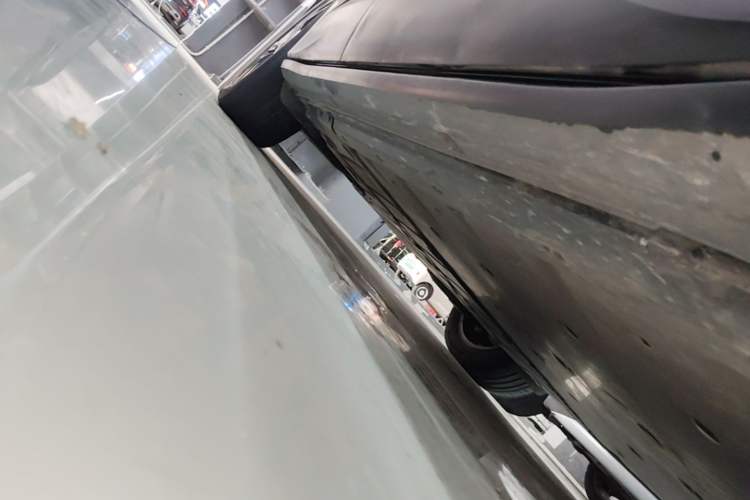 Used Volkswagen ID.4 CROZZ 2022 Pure Edition Limited Edition Right Side Sill