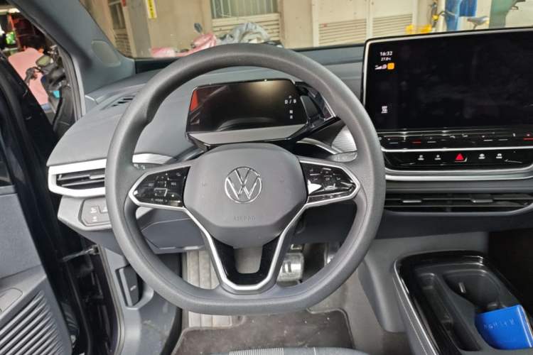 Used Volkswagen ID.4 CROZZ 2022 Long-Range PURE+ Edition Steering Wheel