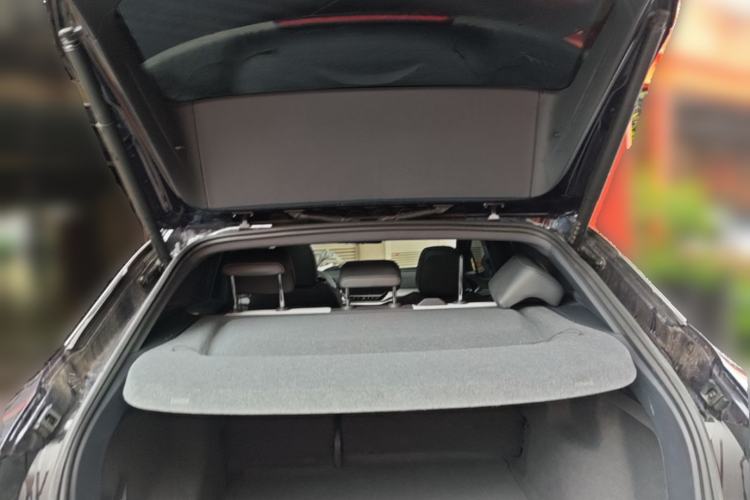Used Volkswagen ID.4 CROZZ 2022 Long-Range PURE+ Edition Trunk